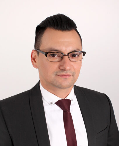 Rudy Elizondo headshot